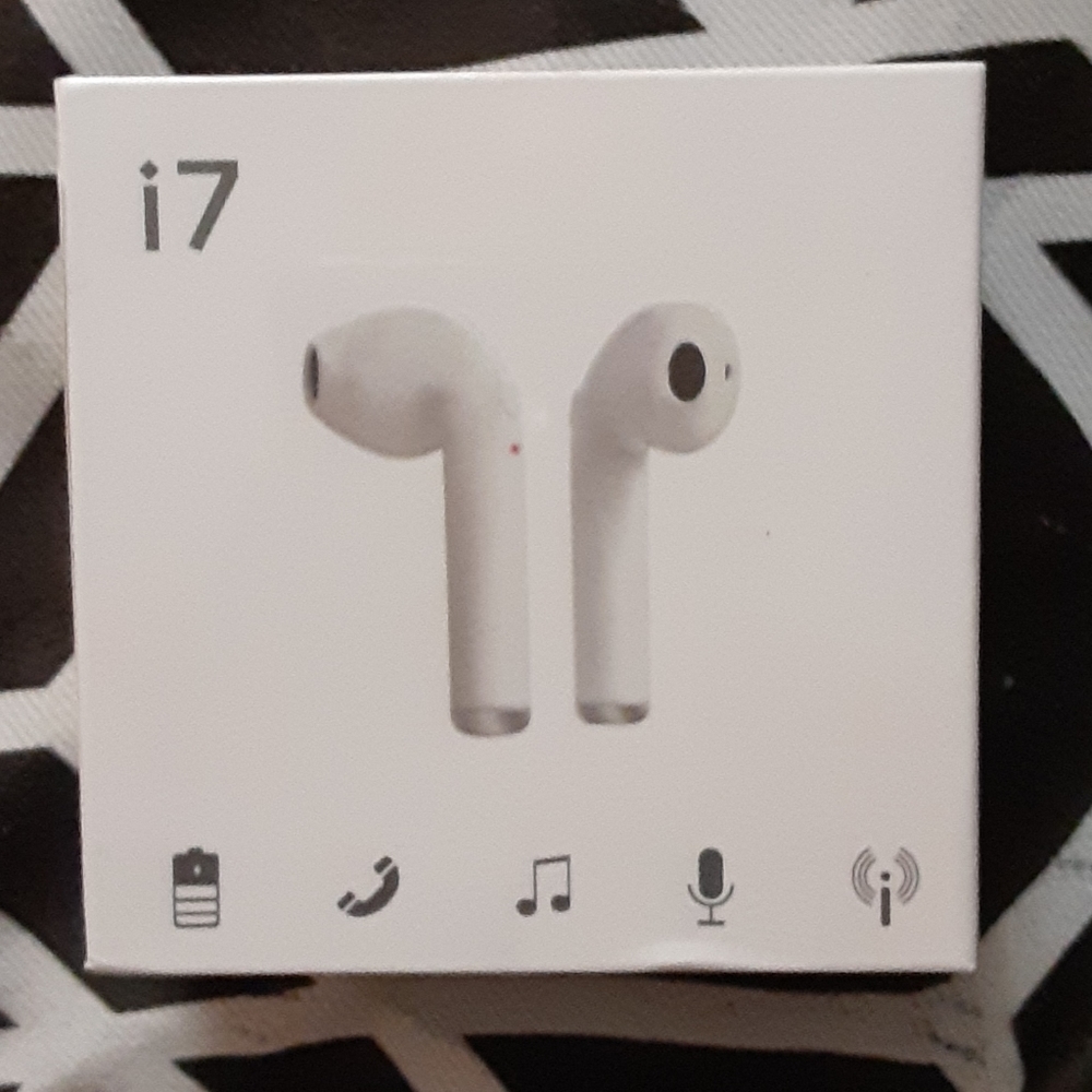 I7 true wireless earbuds